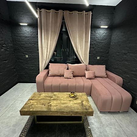 Darkhouse Versace Pink Lodz  Ngoại thất bức ảnh